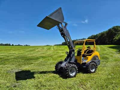 Eurotrac F25 (2024) - Photo 8