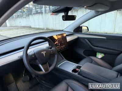 Tesla Model Y Long Range with Tow Hitch (2024) - Photo 9