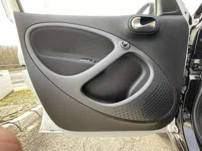 smart forFour PASSION 1.0 essence (2019) - Photo 12