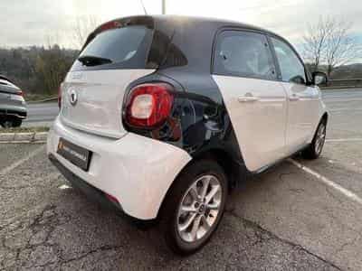 smart forFour PASSION 1.0 essence (2019) - Photo 4