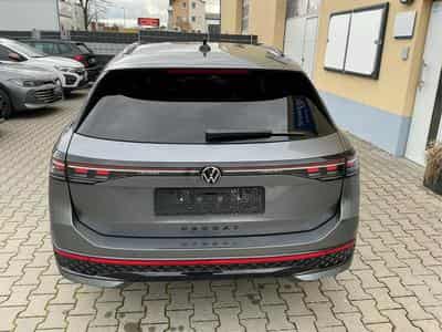 VW Passat Variant R-Line 4WD (2026) - Photo 5