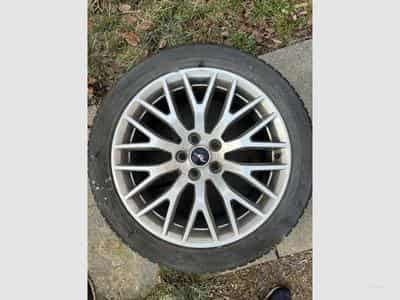 Jantes et pneus – 19" - Photo 1
