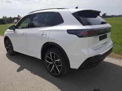 VW Tiguan 2.0 TDI 142 kW 4Motion R-Line (2025) - Photo 2