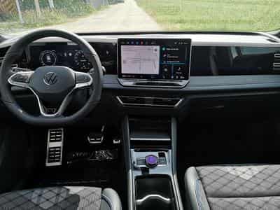 VW Tiguan 2.0 TDI 142 kW 4Motion R-Line (2025) - Photo 7