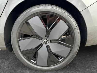 VW Passat Variant R-Line (2026) - Photo 12