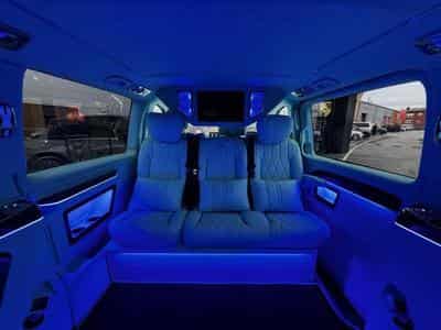 Mercedes Vito Vito VIP CDI extra-long propulsion (2023) - Photo 8