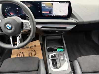 BMW 120 I Pack M / Panoramique / Essence (2025) - Photo 10
