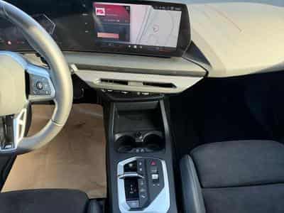 BMW 120 I Pack M / Panoramique / Essence (2025) - Photo 10