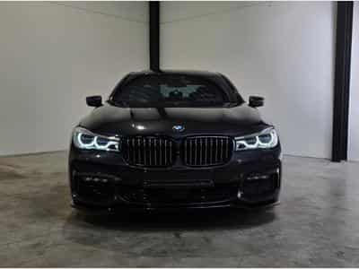 BMW 750 M750d (2017) - Photo 2