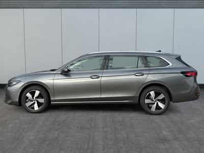 VW Passat Variant Business (2025) - Photo 2