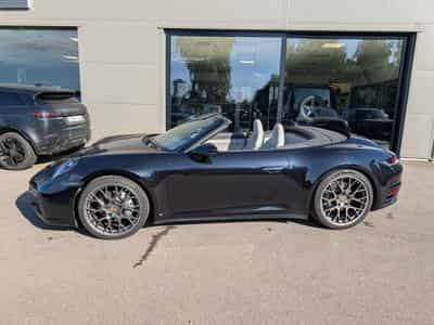 Porsche 911 992 Carrera Cabrio (2020) - Photo 2