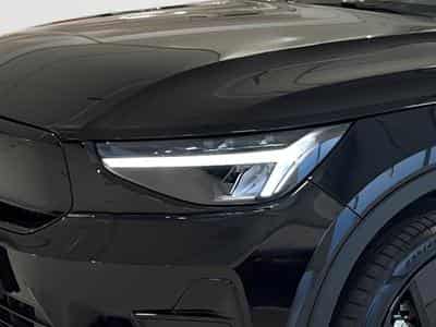 Volvo EX40 Black Edition Plus (2024) - Photo 5
