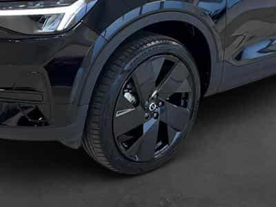 Volvo EX40 Black Edition Plus (2024) - Photo 6