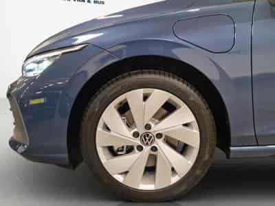 VW Golf LIFE (2025) - Photo 8