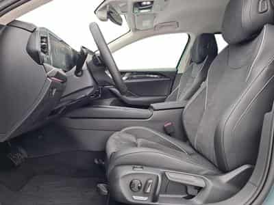 VW Passat Variant 2.0 TDI 110 kW Business (2025) - Photo 11