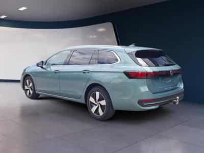 VW Passat Variant 2.0 TDI 110 kW Business (2025) - Photo 4