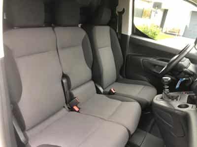 Citroën Berlingo 1.5 HDI 102 PS 3 PLACES (2022) - Photo 6