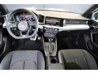 Audi A1 Sportback S-Line (2024) - Photo 4