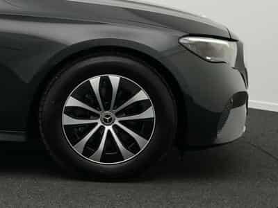 Mercedes Classe E T Avantgarde LED+AHK+Kamera+Totw (2024) - Photo 6