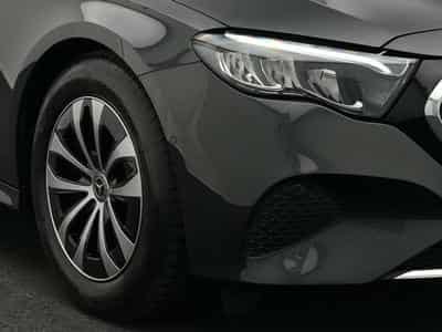 Mercedes Classe E T Avantgarde LED+AHK+Kamera+Totw (2024) - Photo 7