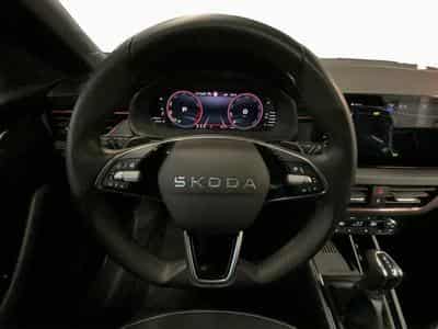 Skoda Scala Monte-Carlo+DSG+Pano+LED (2025) - Photo 12