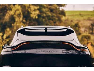 Aston-Martin DBX (2022) - Photo 3