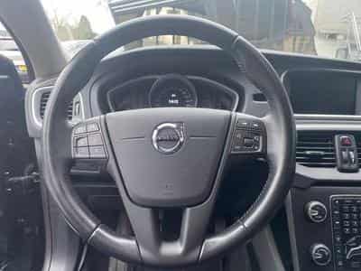 Volvo V40 vente privée (2017) - Photo 8