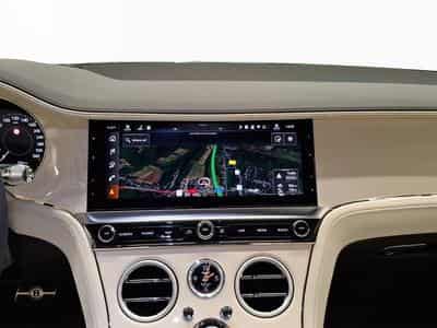 Bentley Continental GTC Azure (2026) - Photo 8