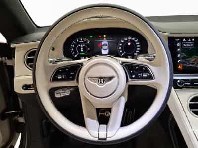 Bentley Continental GTC Azure (2026) - Photo 10