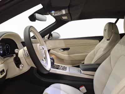 Bentley Continental GTC Azure (2026) - Photo 2