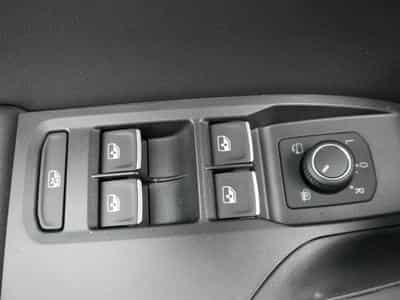Seat Leon FR 2.0 TDI DSG (2025) - Photo 9