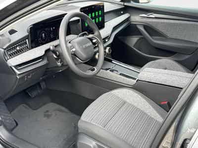 Skoda Superb Selection (2026) - Photo 9