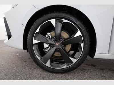 Cupra Leon 1.5 eTSI 110 kW (2026) - Photo 12