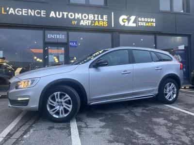 Volvo V60 vente privé (2018) - Photo 3