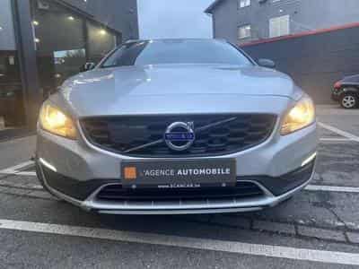 Volvo V60 vente privé (2018) - Photo 4