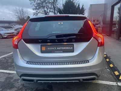 Volvo V60 vente privé (2018) - Photo 7