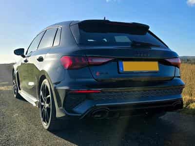 Audi RS3 (2023) - Photo 2