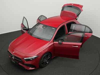 Mercedes A 200 d AMG-Line Multi+Kamera+AHK+19"+Night (2025) - Photo 12