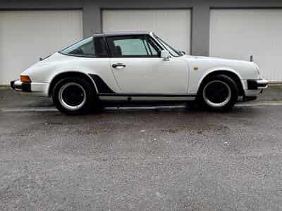 Porsche Carrera GT Targe (1983) - Photo 1