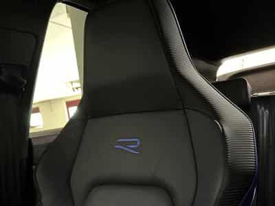 VW Golf Golf R – Série Spéciale “20 Years” (2024) - Photo 9