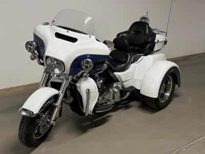 Harley-Davidson Tri Glide Ultra (2015) - Photo 1