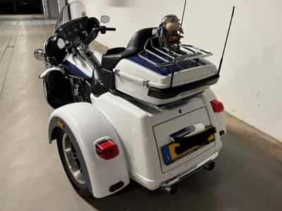 Harley-Davidson Tri Glide Ultra (2015) - Photo 2