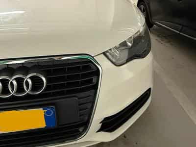 Audi A1 Sportback 1.2 TFSI 86 HP (2013) - Photo 9