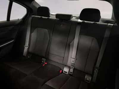 BMW 320 d xDrive HiFi DAB LED GSD RFK (2025) - Photo 10