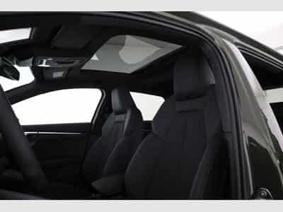 Audi A3 Sportback 35 TFSI S line (2026) - Photo 9