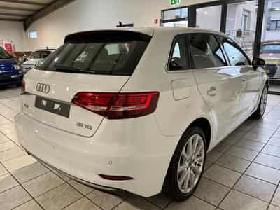 Audi A3 SPORTBACK 35 TDi Design S tronic (2019) - Photo 5