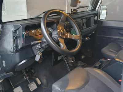 Land-Rover Defender 110 TD5 (2005) - Photo 6