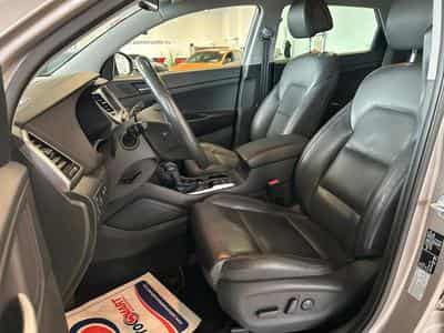 Hyundai Tucson Premium 4WD (2016) - Photo 12