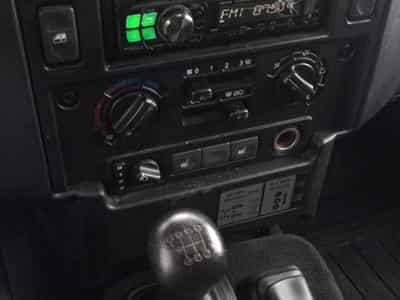 Land-Rover Defender (2013) - Photo 13