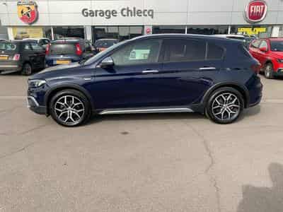 Fiat Tipo CROSS 1.6 MULTIJET 130 CV (2021) - Photo 1